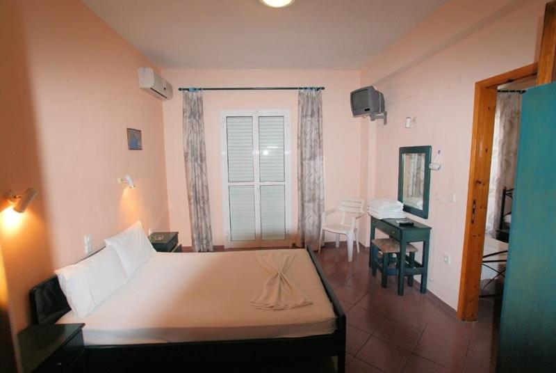 Ilias Studios - Rooms Патитири Экстерьер фото